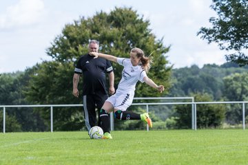 Bild 51 - Frauen SV Henstedt Ulzburg 3 - Bramfeld 3 : Ergebnis: 5:1